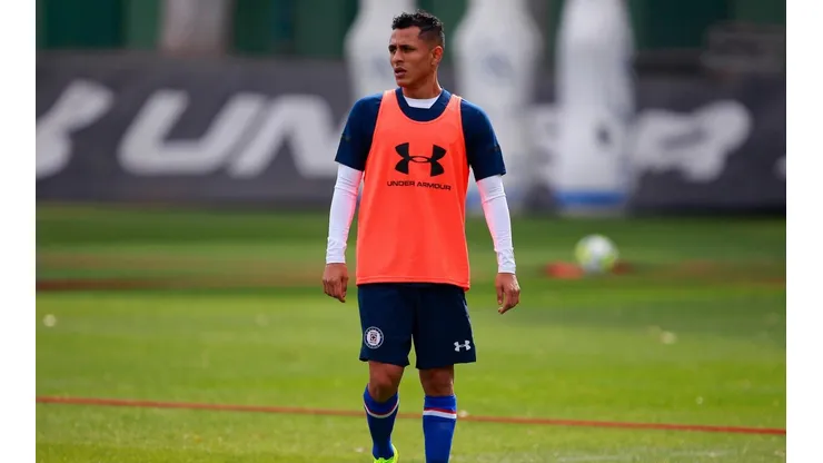 Yotún lesionado se queda fuera del juego de Cruz Azul ante León