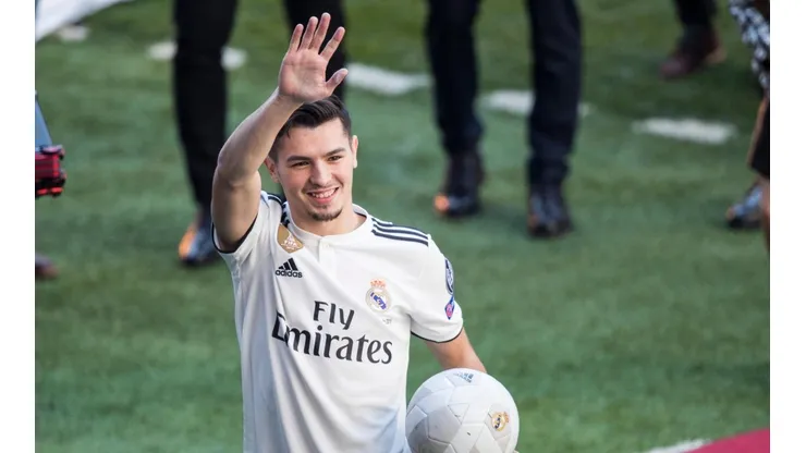 Brahim Díaz en su presentación con el Real Madrid