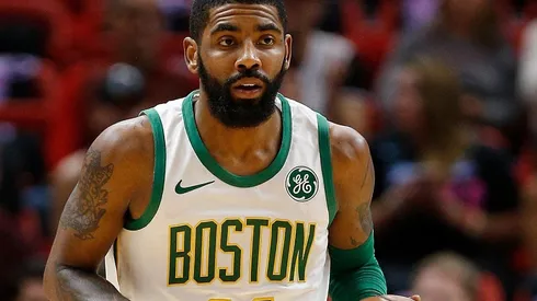 Kyrie Irving se disculpa con sus compañeros por criticarlos en público