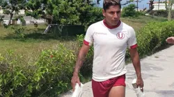 Raúl Ruidíaz sorprendió a todos y apareció con la camiseta de Universitario puesta