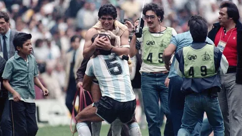 Diego y el 'Tata', en el Mundial 1986.