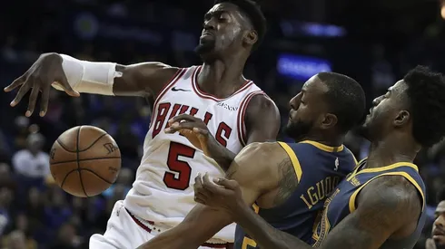 Bobby Portis dice que Kevin Durant lo lesionó a propósito y critica a los árbitros