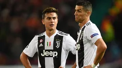 Paulo Dybala junto a Cristiano Ronaldo.