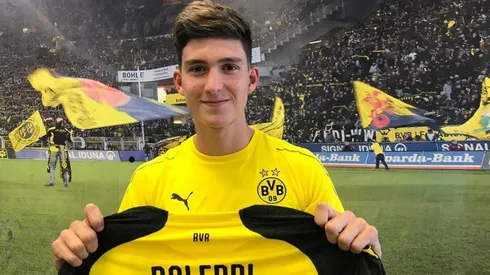 Oficial: Borussia Dortmund le dio la bienvenida a Leonardo Balerdi