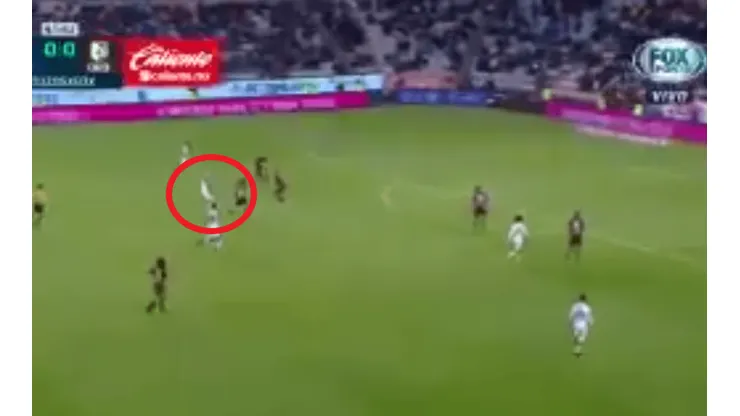 Golazo del Pachuca.