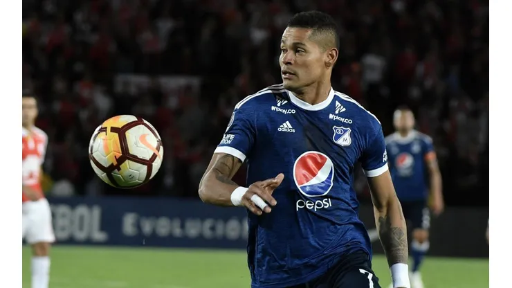 Un nuevo ciclo: Ayron del Valle se encuentra en suelo manito