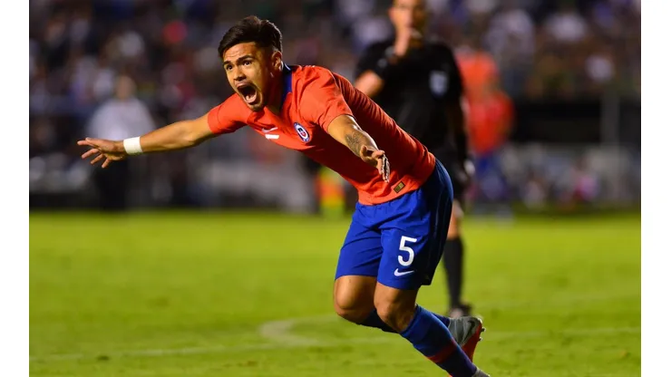 Paulo Díaz en la Selección de Chile.