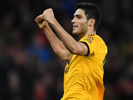 Hay una leyenda del fútbol inglés que está fascinada con Raúl Jiménez