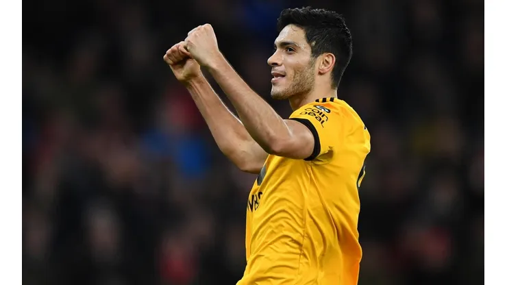 Hay una leyenda del fútbol inglés que está fascinada con Raúl Jiménez