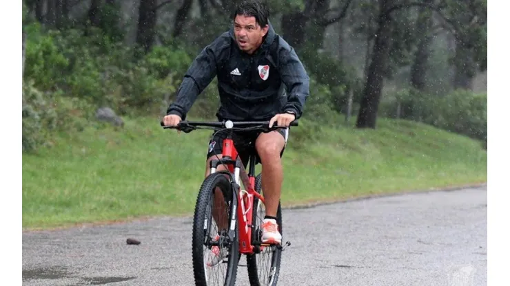 El motivo del enojo de Gallardo en plena pretemporada de River