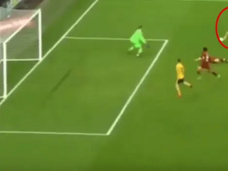 La defensa de Liverpool falló y Jiménez no perdonó