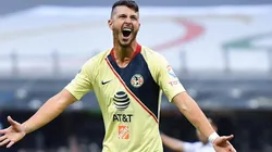 Guido Rodríguez cumplió su promesa y se platinó el pelo