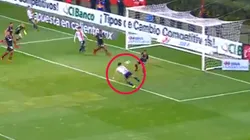 Pulido marcó el primer gol de Chivas en 2019 tras una buena combinación