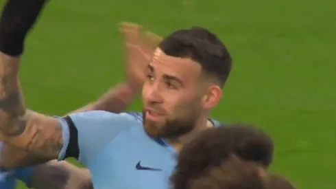 Otamendi se anotó en la aplastante goleada del City al Rotherham
