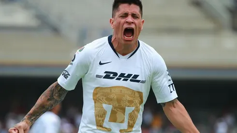 Iturbe duró cinco minutos en la cancha y los de Pumas ya se hartaron de él