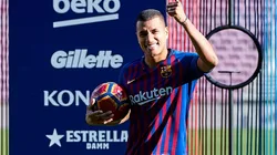 Está convocado y prepara el debut