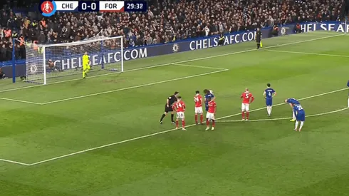 Era la despedida perfecta: el penal que Fábregas tardará mucho en olvidar