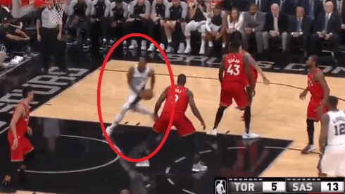 DeMar DeRozan consigue un triple-doble con la volcada del día en el Spurs vs Raptors