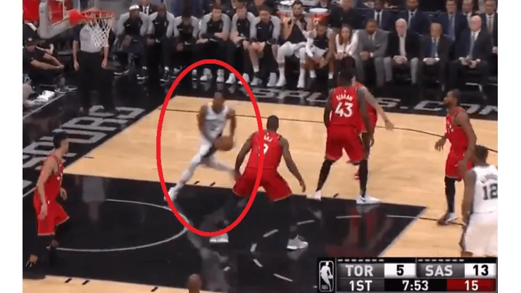 DeMar DeRozan consigue un triple-doble con la volcada del día en el Spurs vs Raptors
