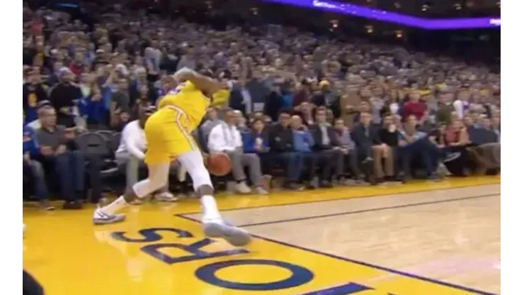 Los árbitros de la NBA y el Bird Box Challenge: La peor decisión de la historia entre Rockets y Warriors