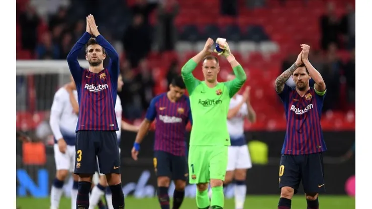 LAS CARAS DE LA HISTORIA. Piqué y Messi, con 31 años, son de los más experimentados del Barcelona (Foto: Getty).