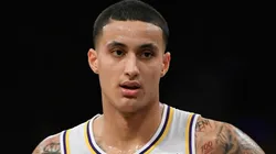 Más lesiones para los Lakers: Kyle Kuzma sufre contusión de espalda y deberá ser evaluado