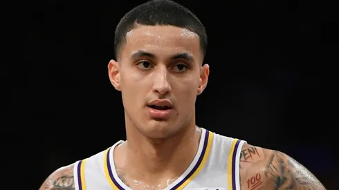 Más lesiones para los Lakers: Kyle Kuzma sufre contusión de espalda y deberá ser evaluado
