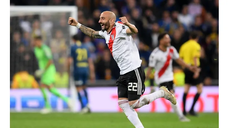 Foto de Javier Pinola, defensor de River.