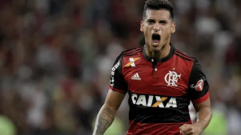 Vía libre: el DT del Flamengo le abrió las puertas a Trauco para salir del club