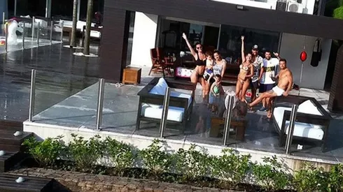 La camiseta de Vélez que nadie vio en la última foto de Mauro Zárate