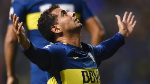 DE AZUL Y ORO. Edwin Cardona festeja uno de sus goles con Boca (Foto: Getty).