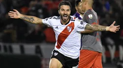 Scocco sigue de fiesta: brindó por la llegada del 2019 con la Libertadores al lado