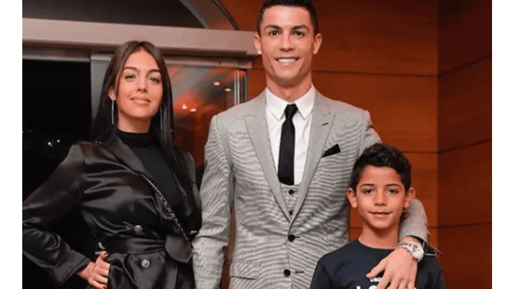 Cristiano Ronaldo y Georgina recibieron el nuevo año con la mejor de las postales