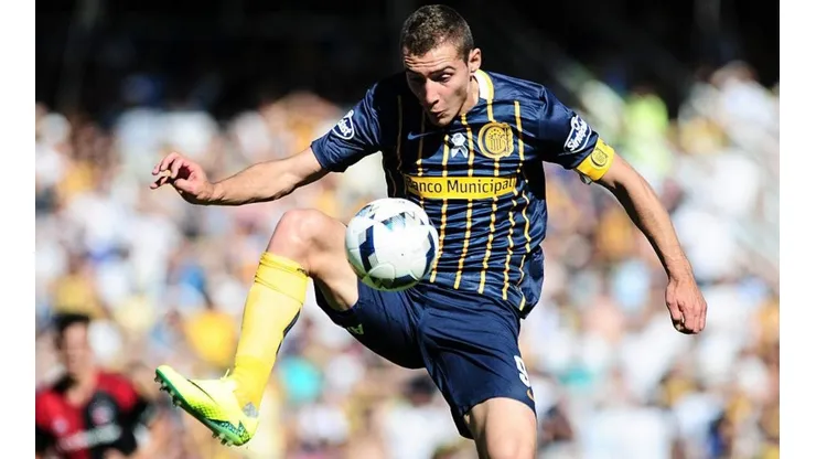 Marco Ruben con la camiseta de Rosario Central.