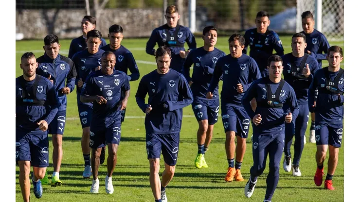 Muy graciosa la foto de los dos jugadores de Monterrey.