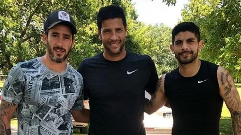 Pablo Pérez se juntó con varios ex Newell's y la reacción de los hinchas de Boca fue única