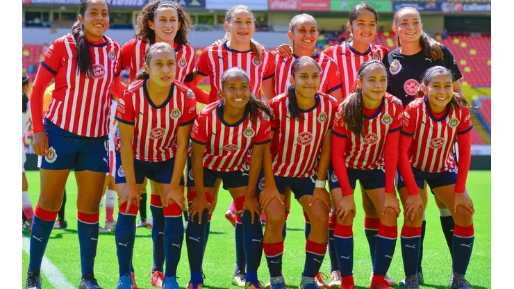 La directiva de Chivas tomó una polémica decisión con las jugadoras.