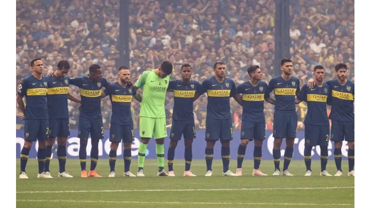 Los jugadores de Boca en la previa del partido ante River en La Bombonera.