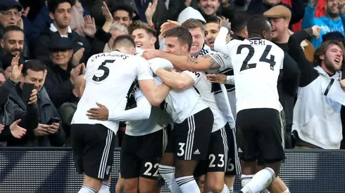 Fulham vs Huddersfield por la Premier League.