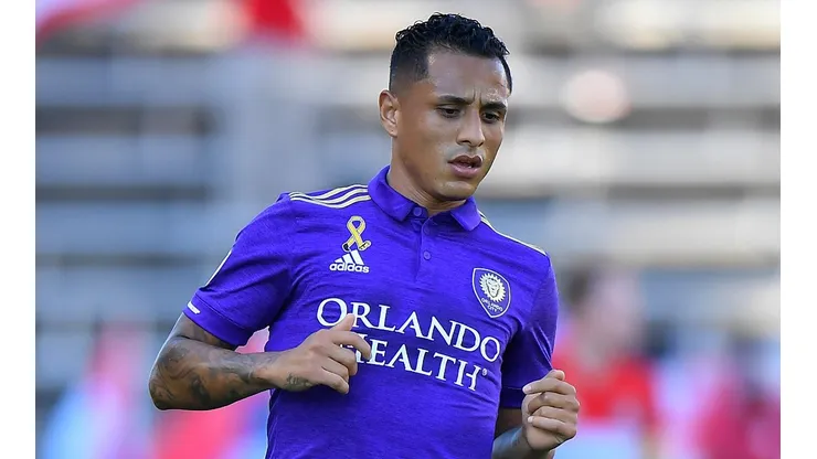 Yotún es nuevo jugador del Cruz Azul.