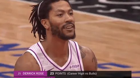 Derrick Rose recibe cantos de MVP en su regreso a Chicago