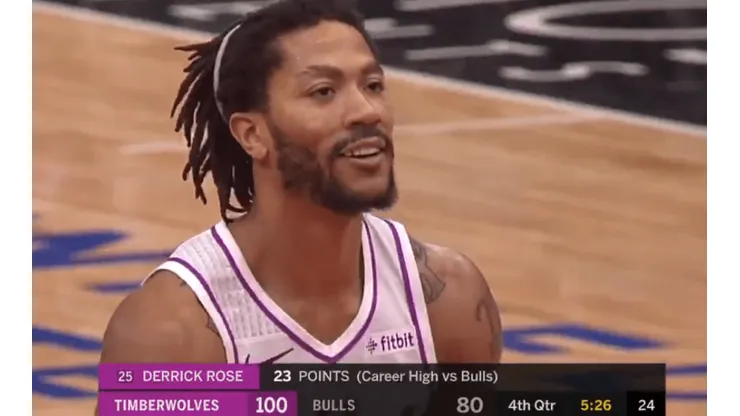 Derrick Rose recibe cantos de MVP en su regreso a Chicago