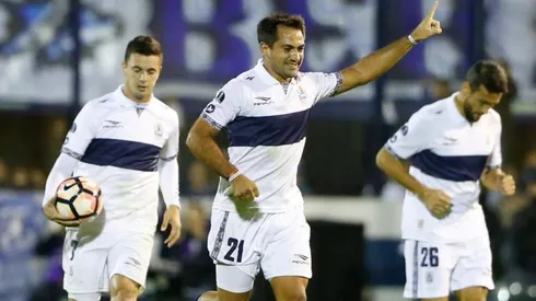 Rinaudo vistiendo los colores de Gimnasia.