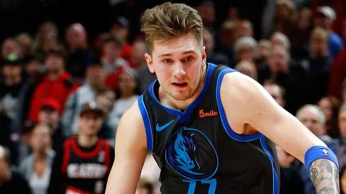 Luka Doncic practica cómo engañar a los árbitros