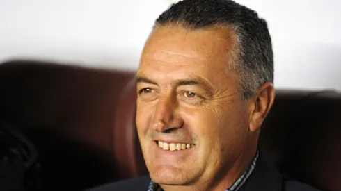 Alfaro, de no pasar nada raro, el nuevo entrenador de Boca