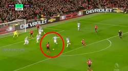 ¡Para Mou que lo mira por TV!: Tremendo golazo del Manchester United