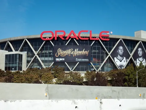 Fanáticos de los Warriors abandonan el partido antes de tiempo por paliza de los Lakers