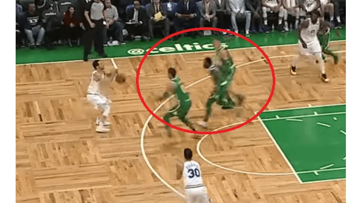 Los Celtics dan una tapa triple y Tatum corre para una clavada