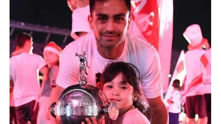 "Felices los 2", la foto más tierna del Pity Martínez en sus vacaciones