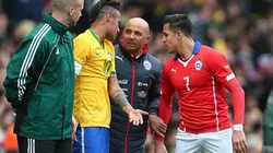 Sampaoli junto a Alexis Sánchez y Neymar, ídolo del Santos.